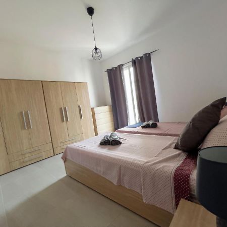 Close To Airport Apartment Zejtun Екстер'єр фото