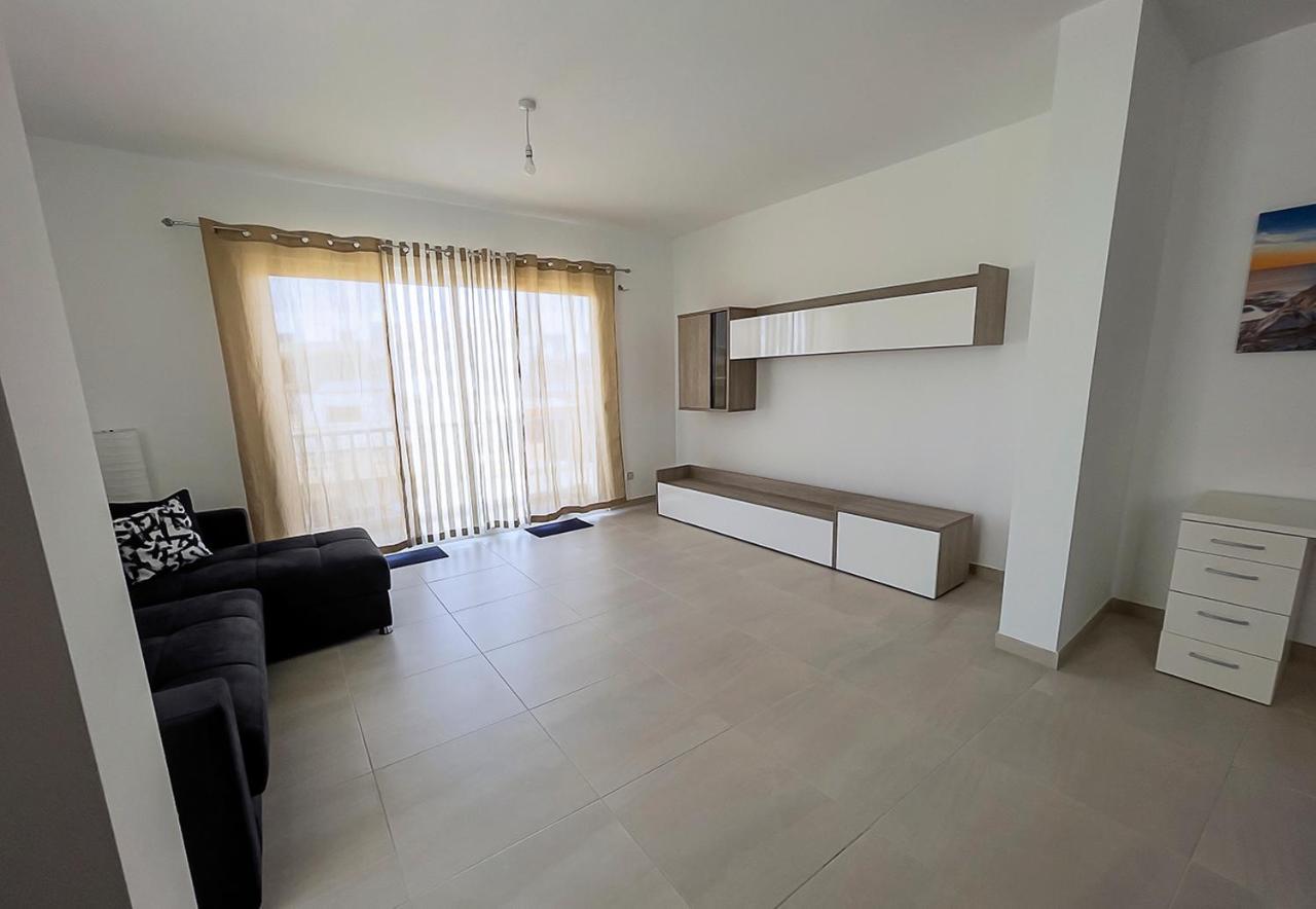 Close To Airport Apartment Zejtun Екстер'єр фото